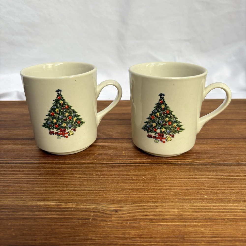 Vintage Mount Clemens Pottery Christmas Tree Coffee Mugs Set of 2 Holiday Cups‎